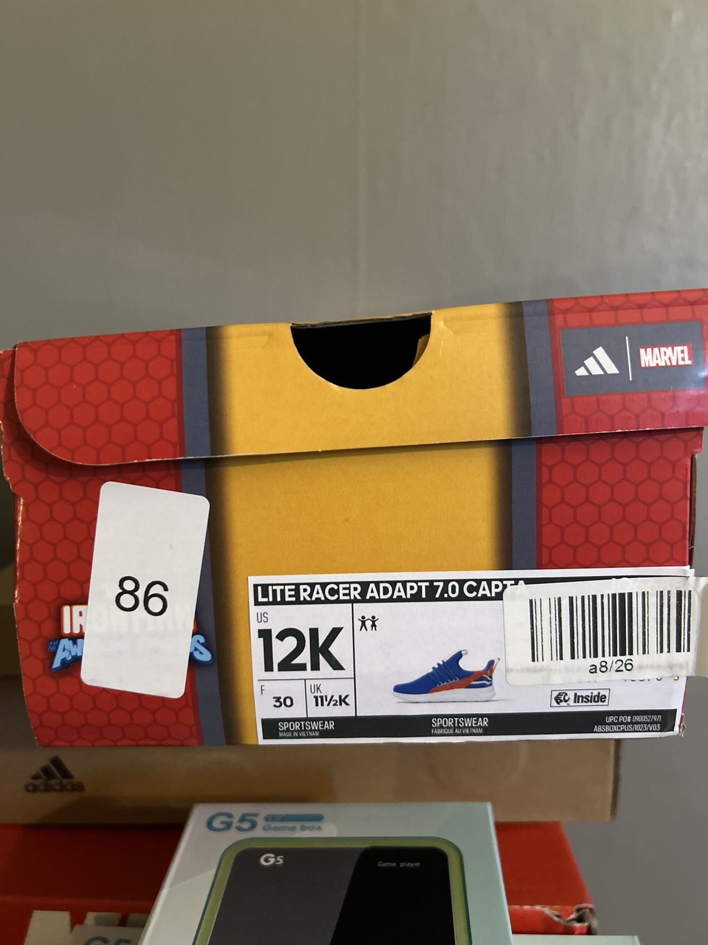 BRAND NEW Adidas Captain America