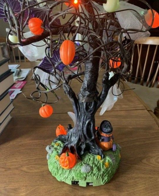 🎃  Halloween Orniment 