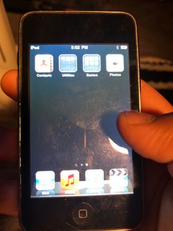 iPod touch second generation modded with games need gone immediately just scratched up in the back easily be replaced