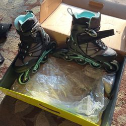 Women’s Rollerblades 