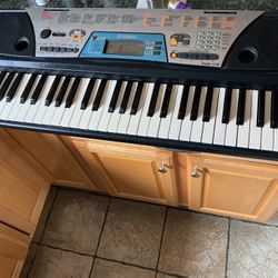 Yamaha Keyboard PSR-170