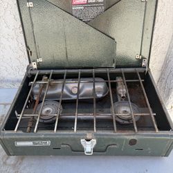 Coleman 2 Burner Kerosene Stove