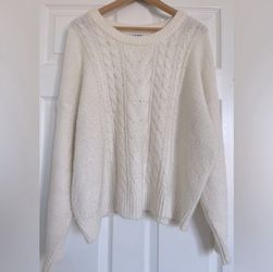 Old Navy Cream knitted Sweater~Women’s Size XL