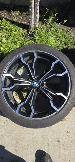 Competition M Series Rim With Tire