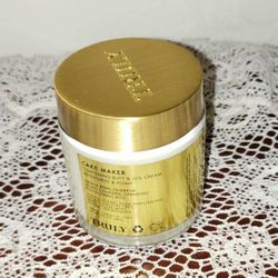 NEW TRULY CAKE MAKER TIGHTENING BUTT AND LEG CREAM VANILLA BEAN GUARANA 2 OZ