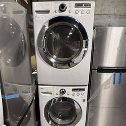 LG White Front Load Washer And Gas Dryer Set 