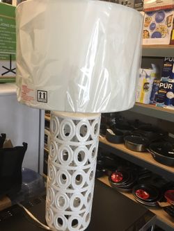 Table lamp it’s new in box