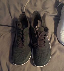 HF Low-Top Mesh Sneakers 10-10.5 Men’s