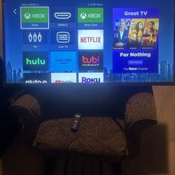 Roku Smart TV  With Remote 