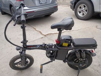 Se vende vaica eletrica