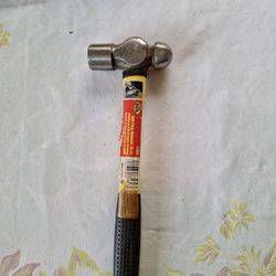 Tool Cache 16 Oz Ball Pein Hammer