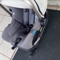 Nuna infant Car seat 