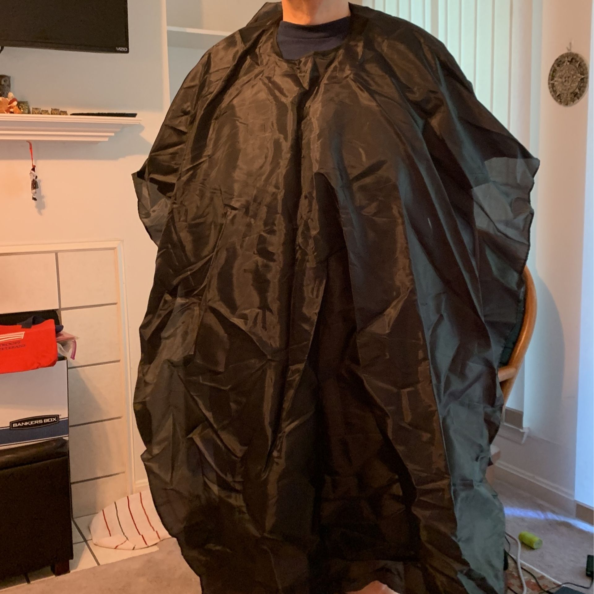 Womens/Mens Reusable Hair cutting Cape