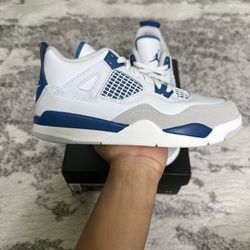 Jordan 4 Military Blue PS Size 3Y BRAND NEW!