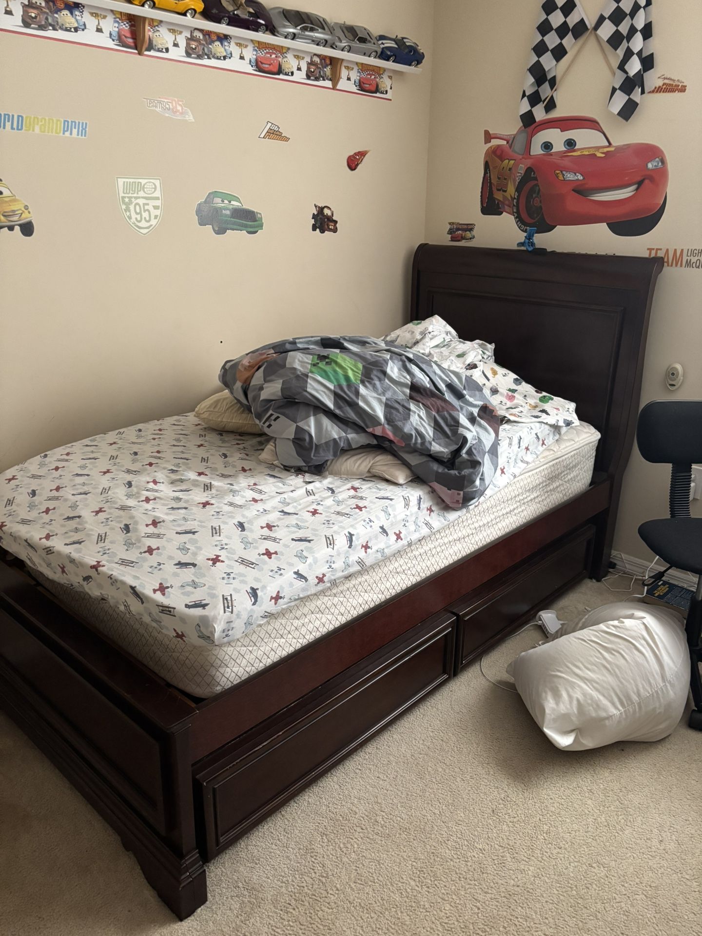 Kids 4 Piece Bedroom Set with Desk