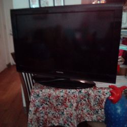 32" Toshiba TV 