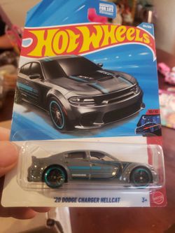 20" Dodge Charger Hellcat Hot Wheels 🔥