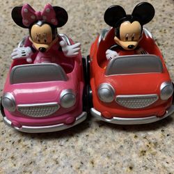 Minnie & Mickey Mouse In Their Own Cars