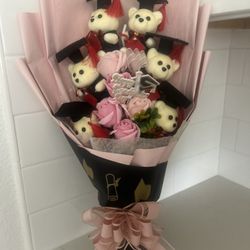Graduation Teddy Bears Bouquet 