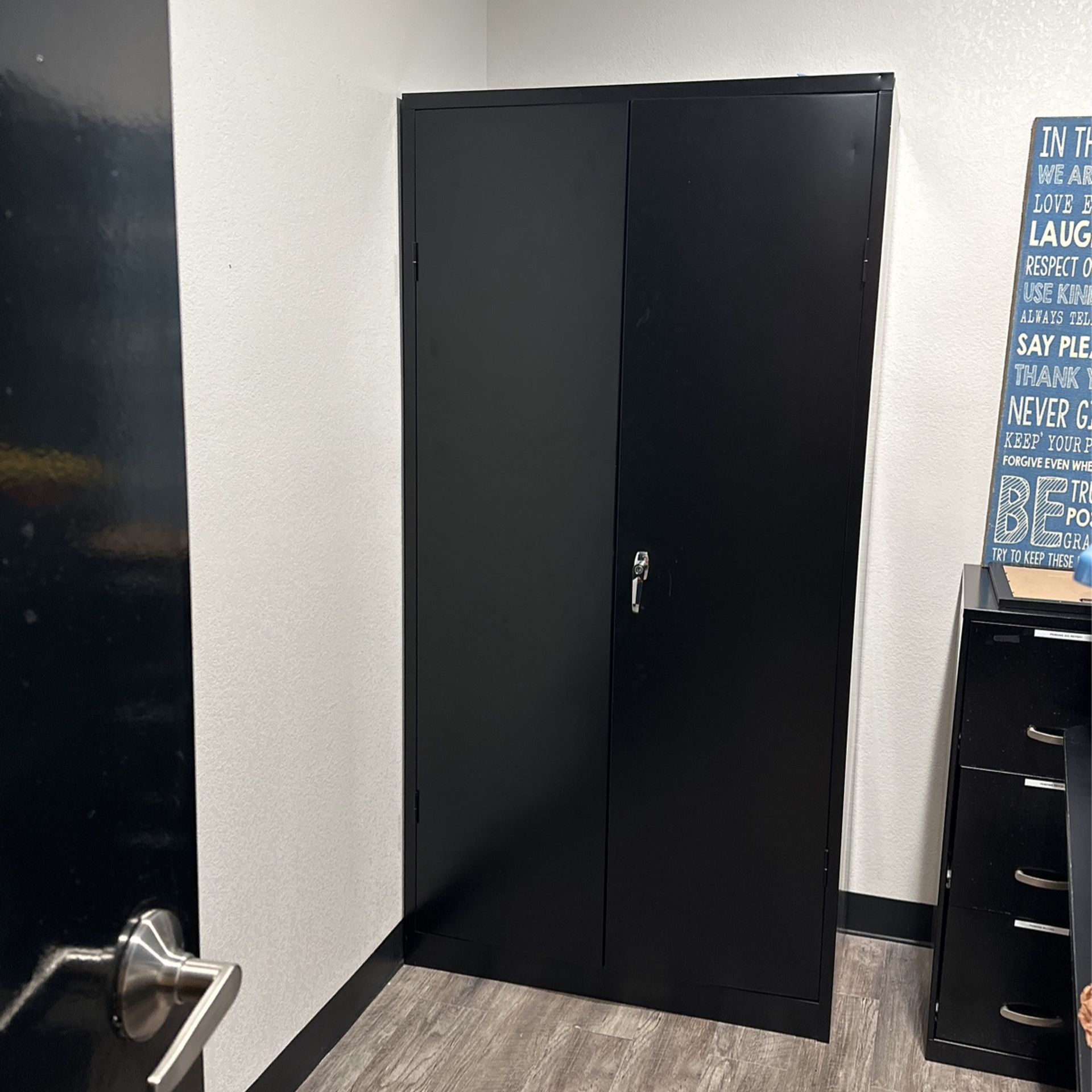 2 Black Metal for Sale in Glendale, AZ OfferUp