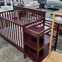 BABY CRIB WITH SEALY MATTRESS 🚚🚚FREE DELIVERY🚚🚚