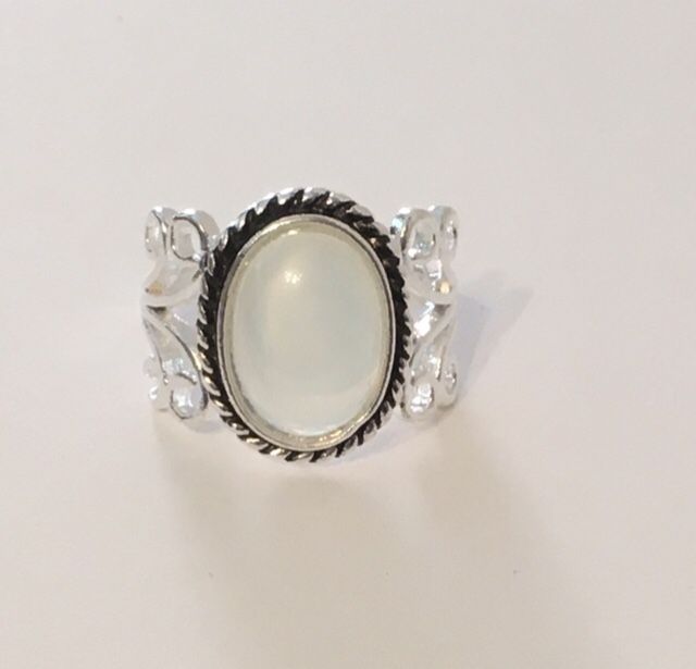 Vintage Style Moonstone Ring, Size 6