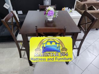 Comedor de 4 sillas