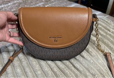 Small cross body purse