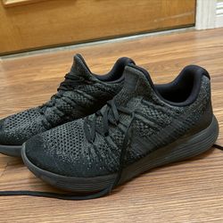 Black Nike Women’s Tennis Shoes, Size 10