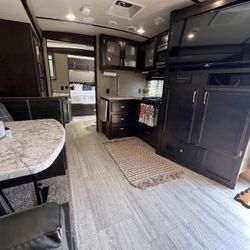 2018 Grand design Imagine