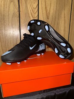 Nike Mercurial Soccer Cleats (3.5Y)