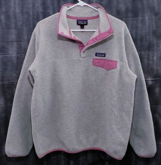 Patagonia Zynchilla  Quarter Snap Polar Fleece Pink/Oatmeal Color  Pullover Womens Size L