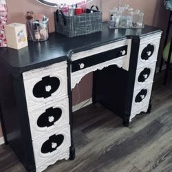 Vanity Desk 