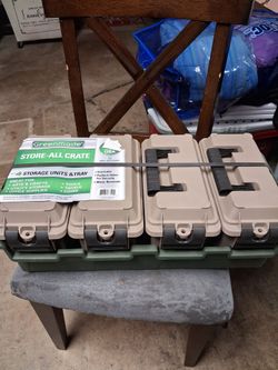 Green made storage units and tray new 4 pk