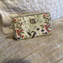 Tory Burch Smaller Wallet