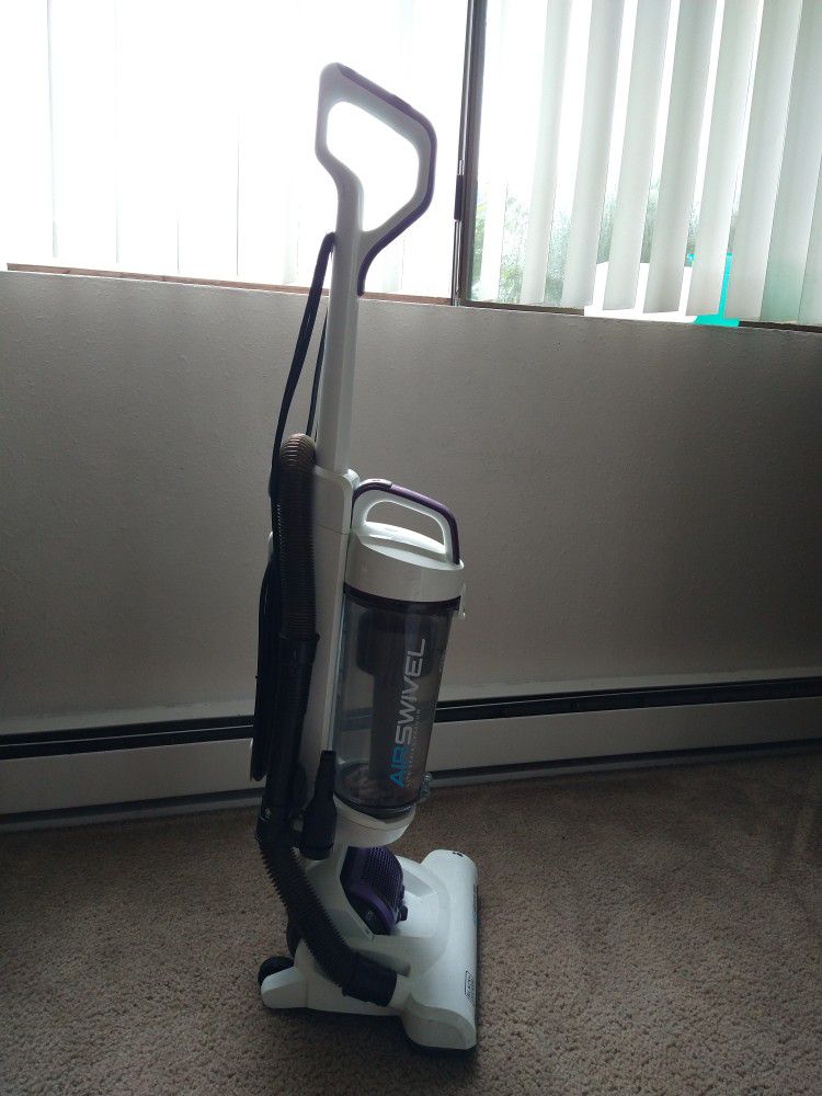 Black and Decker AIRSWIVEL Vacuum BDASV104 for Sale in Upland, CA - OfferUp