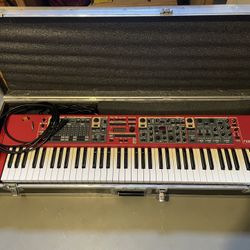 Nord stage 2 keyboard (73 Key, Waterfall Action)