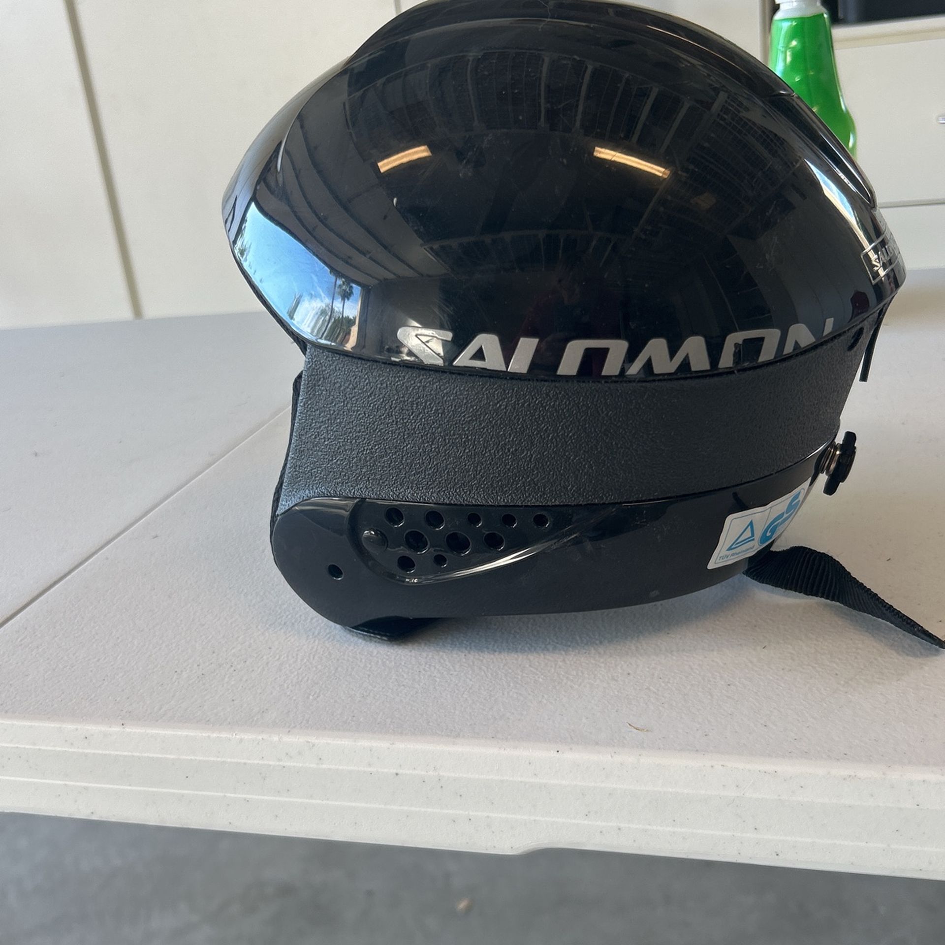 Salomon Snow /Ski helmet 