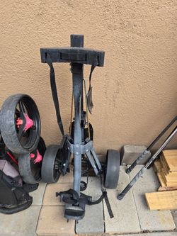 Golf bag carrier