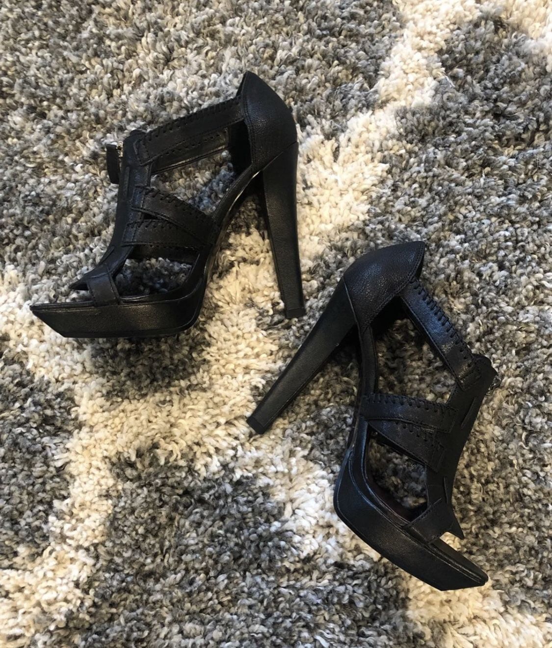 NWOT Jessica Simpson Heels Size 8.5