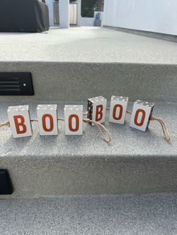 2 Halloween BOO BOO Wooden Block Garland