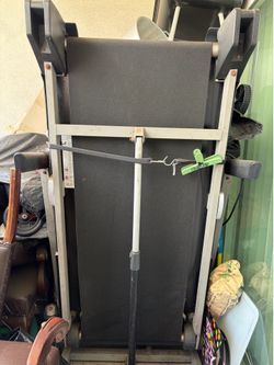 Free Treadmill – Must Pick Up (Heavy)