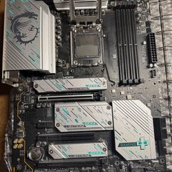 MSI X670E Gaming Plus WiFi