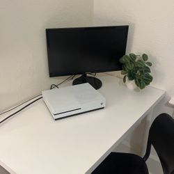 Xbox One S With Monitor