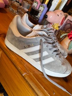 Women adidas gazelle grey