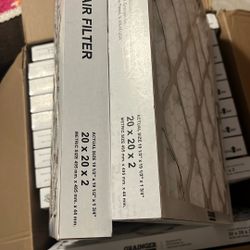 Se venden 12 Filtros Para Aigre Acondicionado Son 20x20x2estan Nuevos Ando Pidiendo 130 O Mejor Oferta 