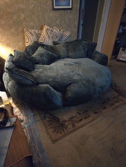 Round sofa