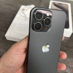 iPhone 15 Pro max 256gb Unlocked For Any Carriers ( Liberado)