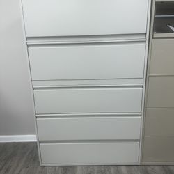Used Metal Filing Cabinet - 4 Drawers - 42x65 inches - Pickup Only