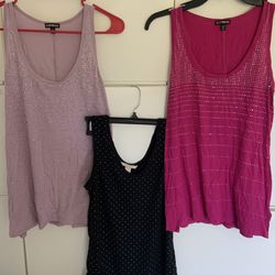 Top …Three New Stud Tanks Lavender, Berry And Black With Details Express And Banana Republic Xs  And Small.$10 Each 